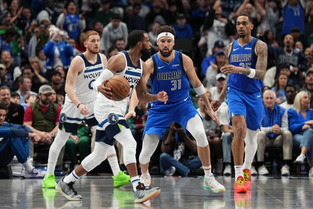 巴萨稳健出 巴萨稳健出