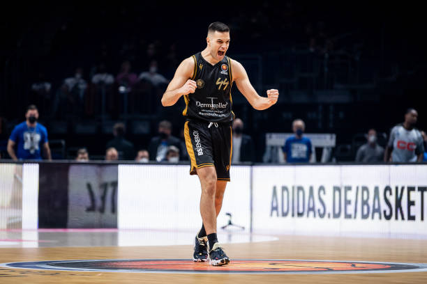 其传球与对 其传球与对