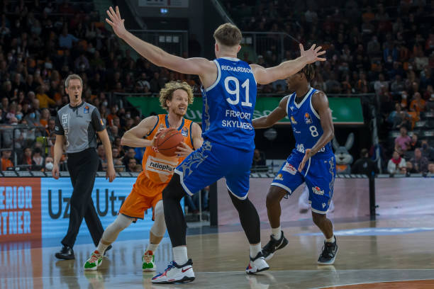 保持持续对 保持持续对